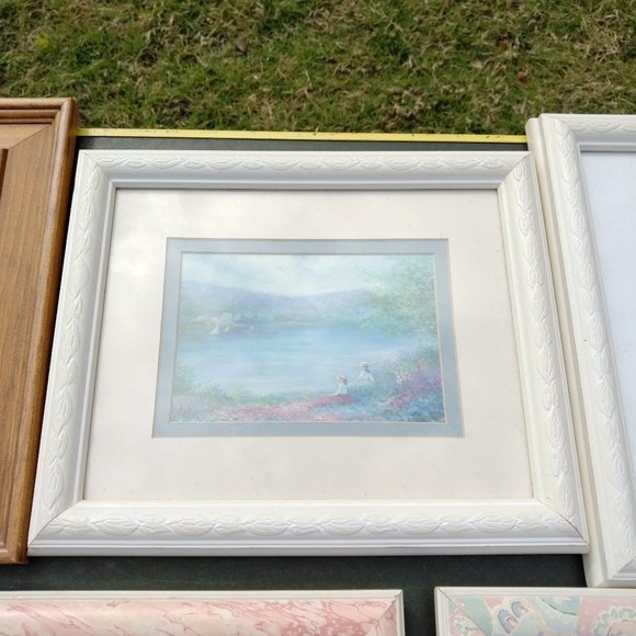 TWO WOMEN WATCHING SAILBOATS ON A SERENE LAKE PRINT IN IVORY WOOD FRAME & 2 MATS - Picture 5 of 8